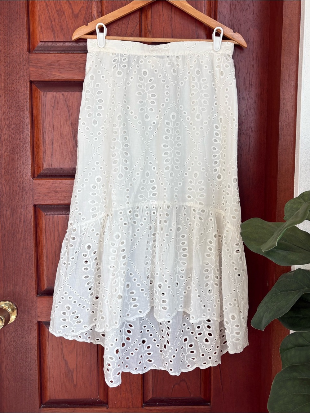 Banana Republic NWT Boho White Eyelet Midi Skirt